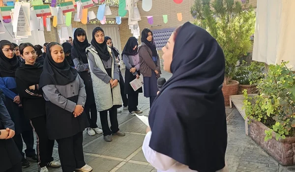 جشن میلاد حضرت زینب روز پرستار دانش‌آموزان