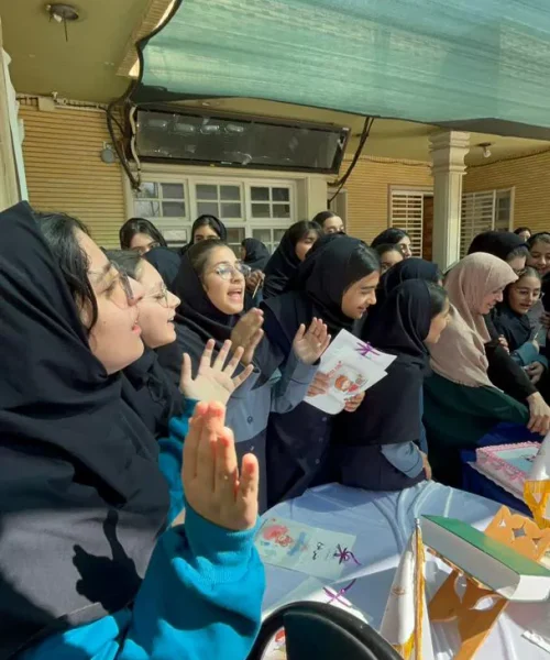 Jashn Taklif Middle Shiraz Pray Students 04